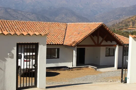Excelente Casa Estilo Colonial, El Principal, Pirque!
