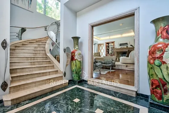 Venta De Casa Con Exclusiva Vista Panorámica A ...