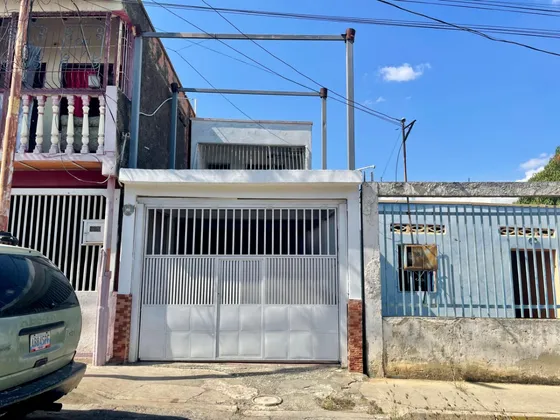 Casa En Venta En El Oeste De Barquisimeto Cod: 25-16698 Jpg