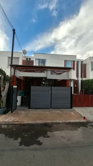 Oportunidad Casa 2 Pisos En San Bernardo|2d1b+e