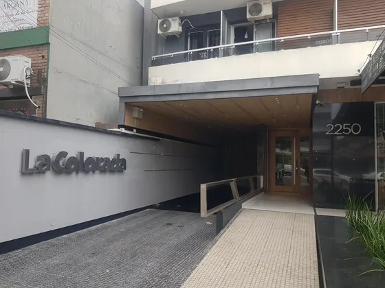 Venta Monoambiente Sobre Avenida Mate De Luna