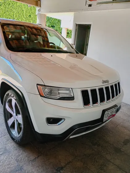 Jeep Grand Cherokee 3.6 Limited Lujo V6 4x2 At