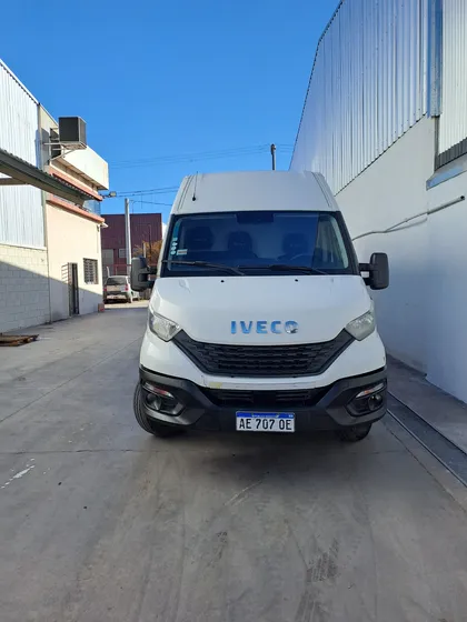 Iveco Daily 3.0 Furgon 55c16 H3 155cv 17.2m3 3950