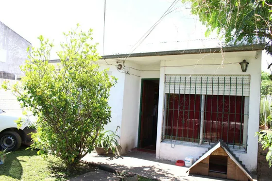 Casa Barrio Parque Jardin Busolini 3720