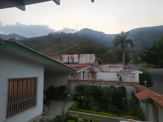 Bella Casa En San Diego  El Morro San Diego Carabobo En Excelentes Condiciones   Calle Abierta 