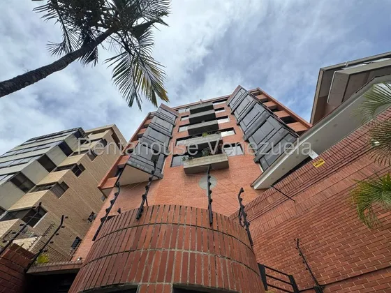 Se Ofrece En Venta Bello Y Lujoso Apartamento Duplex Cin Multiples Comodidades En Las Mercedes 