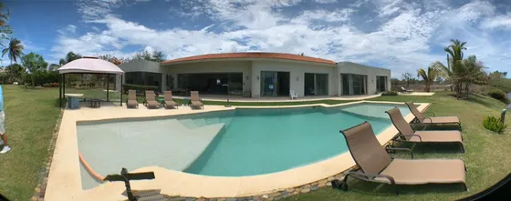 Casa En Venta En Tres Vidas Acapulco