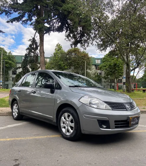 Nissan Tiida 1.8 Miio