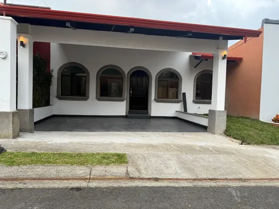 Venta De Casa En Condominio San Agustín, Heredia
