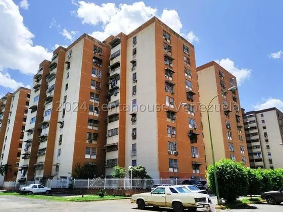Gbf 25-14128 Turmero Los Nísperos Vendo Apartamento Contácteme Ya.