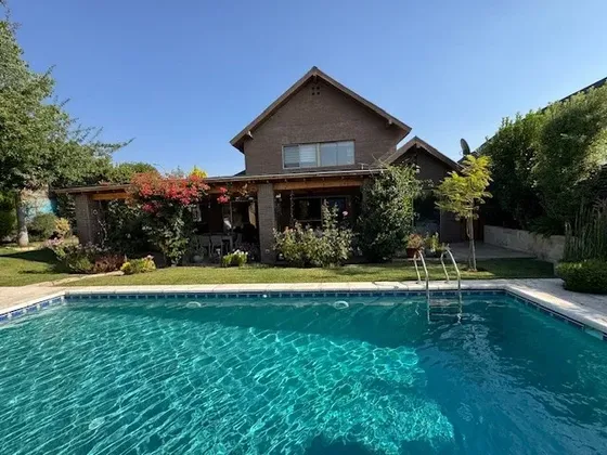 En Condominio-se Vende Linda Casa En San Carlos De Apoq.