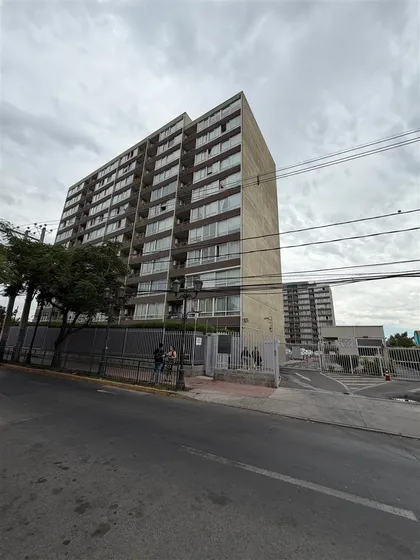 Maravilloso Dpto En La Cisterna Ubicado En Excelente Sector.