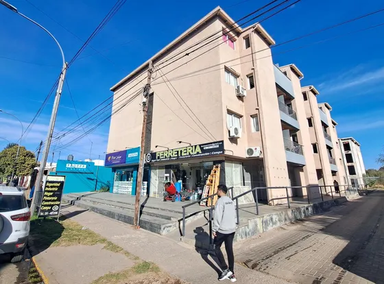 En Venta Departamento  Financiado 1 Dorm Balcon  Barrio Jardín A Cuadras Jockey Club
