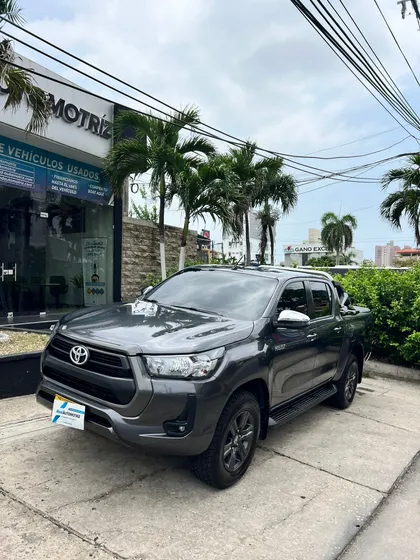 Toyota Hilux 2.4 Diésel 4x4