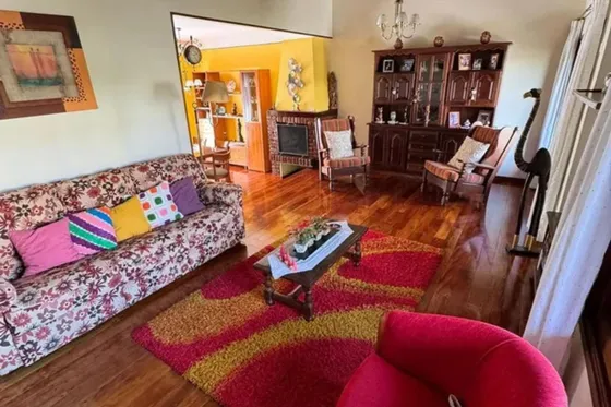 Casa En Venta - 4 Dormitorios 4 Baños - Cocheras - 330mts2 - La Matanza