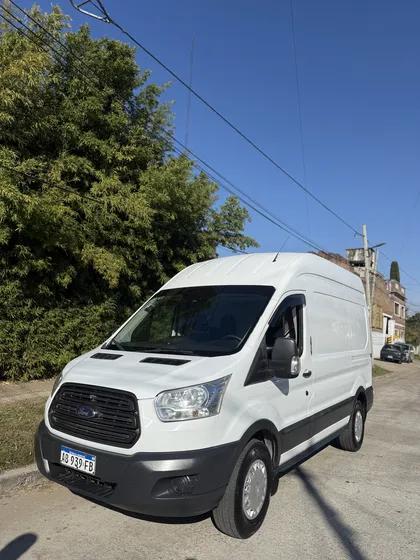 Ford Transit 2.2 Furgon Mediano 350m