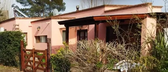 Casa En Venta - 2 Dormitorios 2 Baños - 450mts2 - Miramar