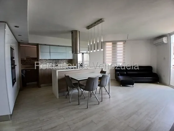 Apartamento En Alquiler Triangulo Del Este Barquisimeto Jrh 