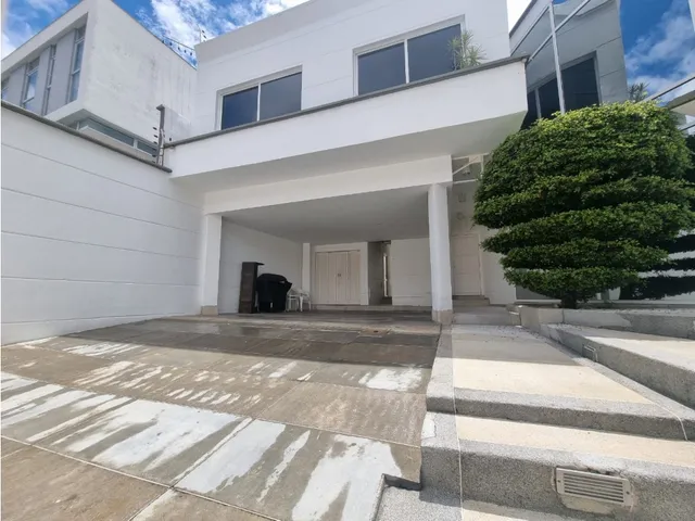 Casa Quinta En Venta 440m2 En Los Samanes Baruta Caracas