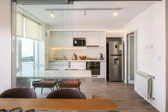 Departamento En  Venta De 2 Dormitorios Con Patio 01-01 , En Balcarce 1355, Rosario Centro.