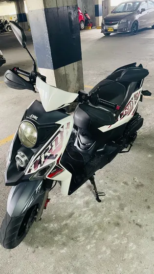 Moto Sym Crox 125 R