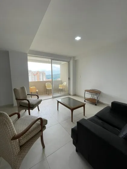 Apartamento  - Residencia Iceberg - Mañongo .maria Resistido Solo Clientes