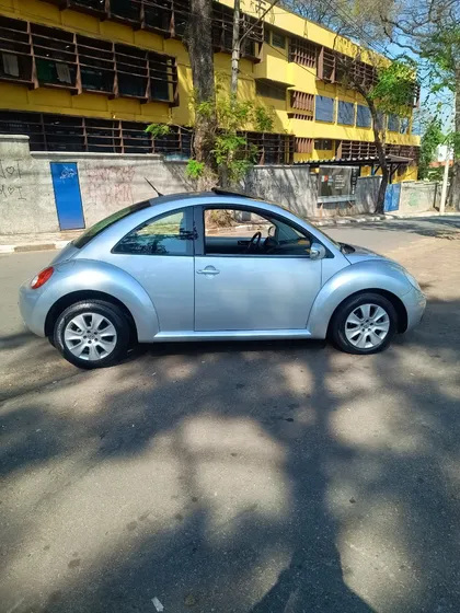 Volkswagen New Beetle 2.0 3p Automática