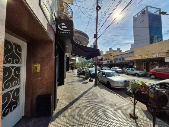 Depto 1 Ambiente En Centro Banfield!  Oportunidad!