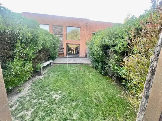 Loft Con Jardin Privado Y Piscina Comun