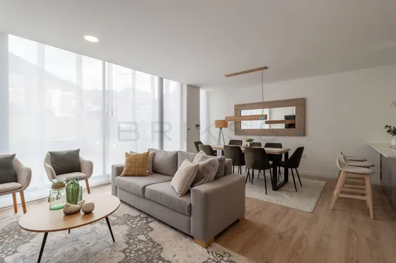 Apartamento En Venta En Santa Barbara Oriental-usaquén. Cod V6530