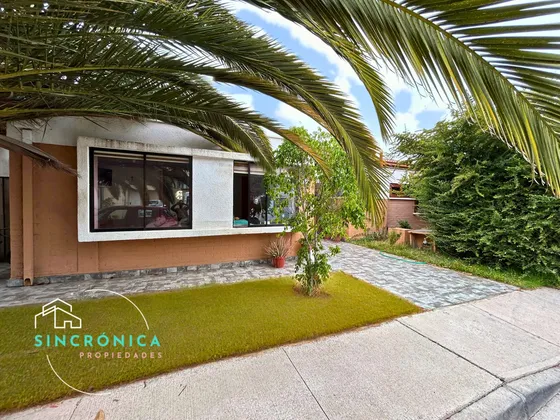 Se Vende Hermosa Casa En Condominio Barrio Norte, Maipú