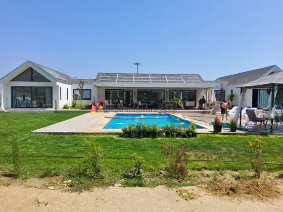 Vass Vende Casa 4d 5b En Parcela Con Paneles Solares Limache