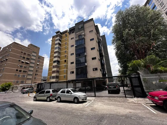 Alquiler Apartamento En Colinas De Bello Monte 25-20350