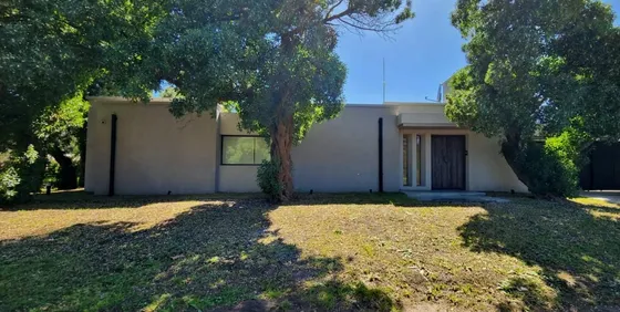 Chapadmalal Bahia De Los Lobos Casa 441 M²  Piscina Parque Exc. Estado !!!