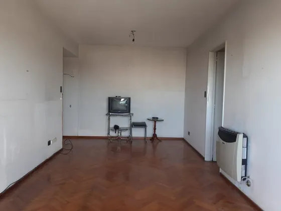 Departamento 3 Ambientes Con Balcon En Alquiler 