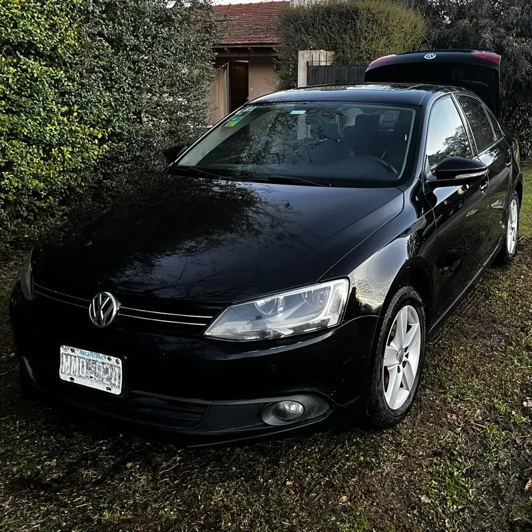 Volkswagen Vento 2.0 Luxury I 140cv Dsg