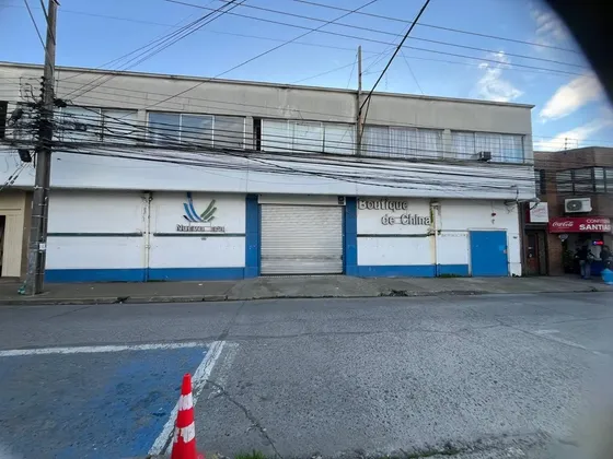 Se Arrienda Amplio Local Comercial Pleno Centro De Linares