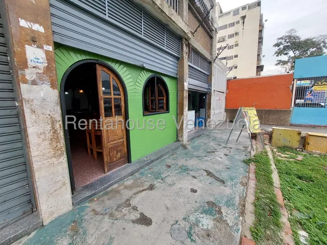 Yb Se Ofrece En Alquiler Local A Pie De Calle En La Paz #25-23502