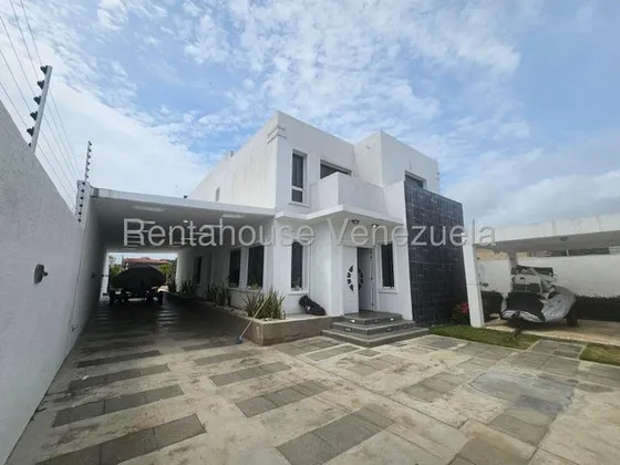 Se Vende Casa En Puerto Encantado 