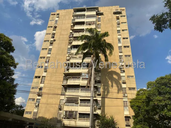 Apartamento En Venta En Cagua Aragua 25-17070 Irrr