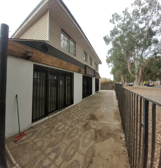 Espectacular Propiedad Comercial Y Habitacional En Algarrobo