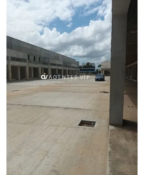 Centro Comercial Tipuro Center Av. Alirio Ugarte Pelayo