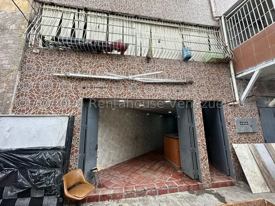 Jg Cod Flex 25-4657 Se Alquila Estupendo Local A Pie De Calle Muy Centrico En Catia