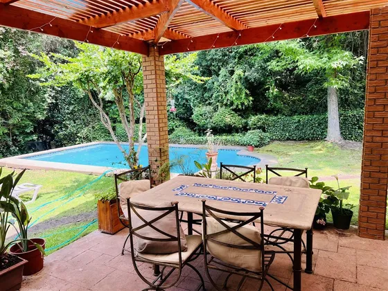 Casa En Venta De 4 Dorm. En Lo Barnechea