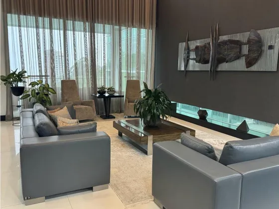 Exclusiva Residencia De Lujo En El Poblado