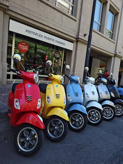 Vespa 150 Vespa Vxl 150 Entrega Inmediata
