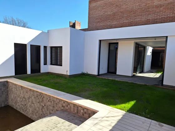 Duplex En Alquiler En Unquillo  Córdoba