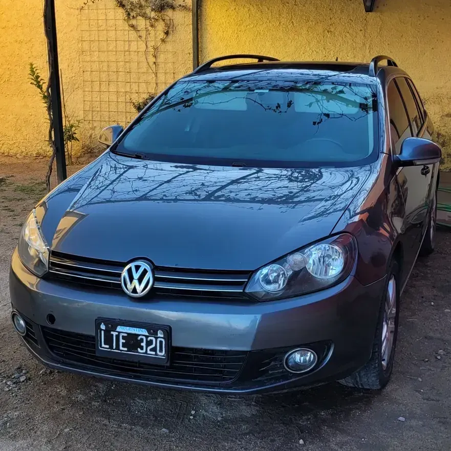 Volkswagen Vento Variant 2.5 Advance 170 hp