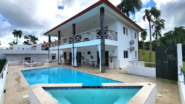 Se Vende Villa En La Mulata 