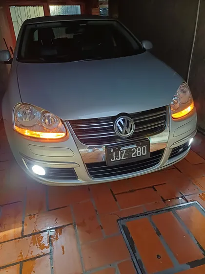 Volkswagen Vento 2.5 Luxury Tiptronic 170cv